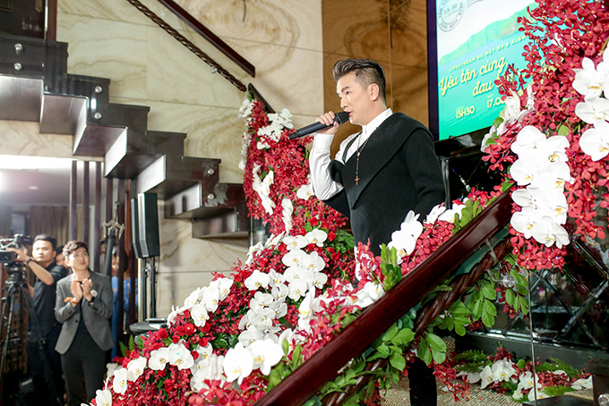 Dương Triệu Vũ chi 100 triệu đồng mua album mới của Đàm Vĩnh Hưng